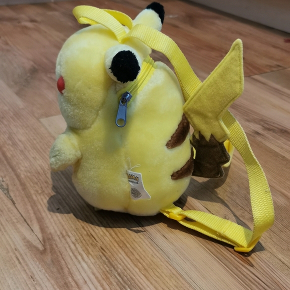 13" Pikachu plush talking backpack (Vintage) - Picture 3 of 8